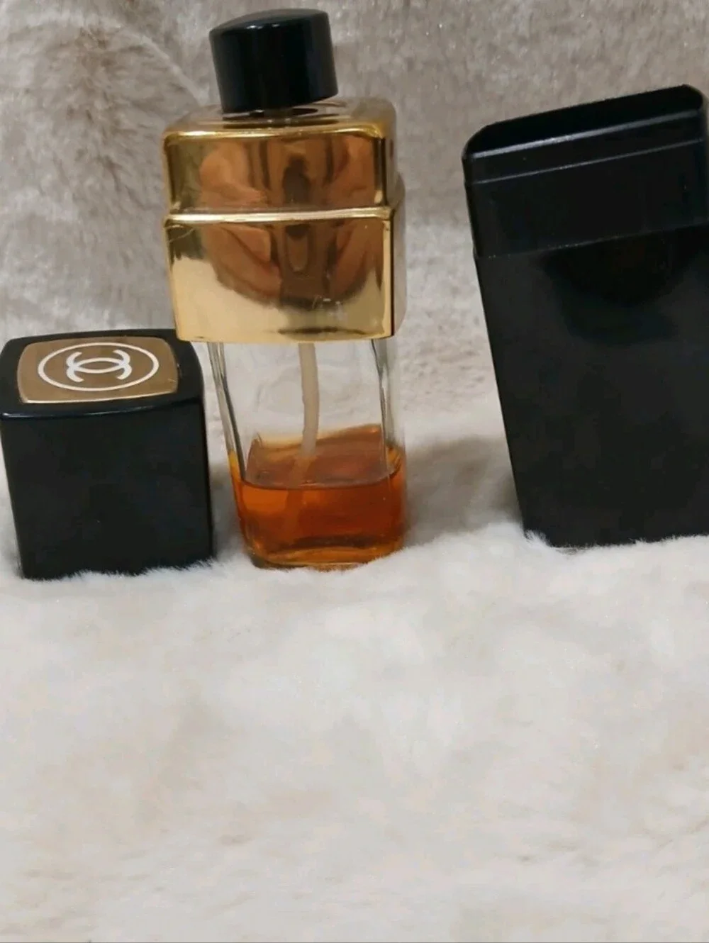 Vtg CHANEL No. 5  1.5 Fl Oz Refillable Parfume Case With Product Inside